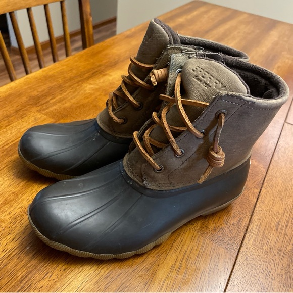Sperry Shoes - Sperry Women’s Saltwater Duck Rubber Waterproof Boots shoes sz 5.5 🥾🥾